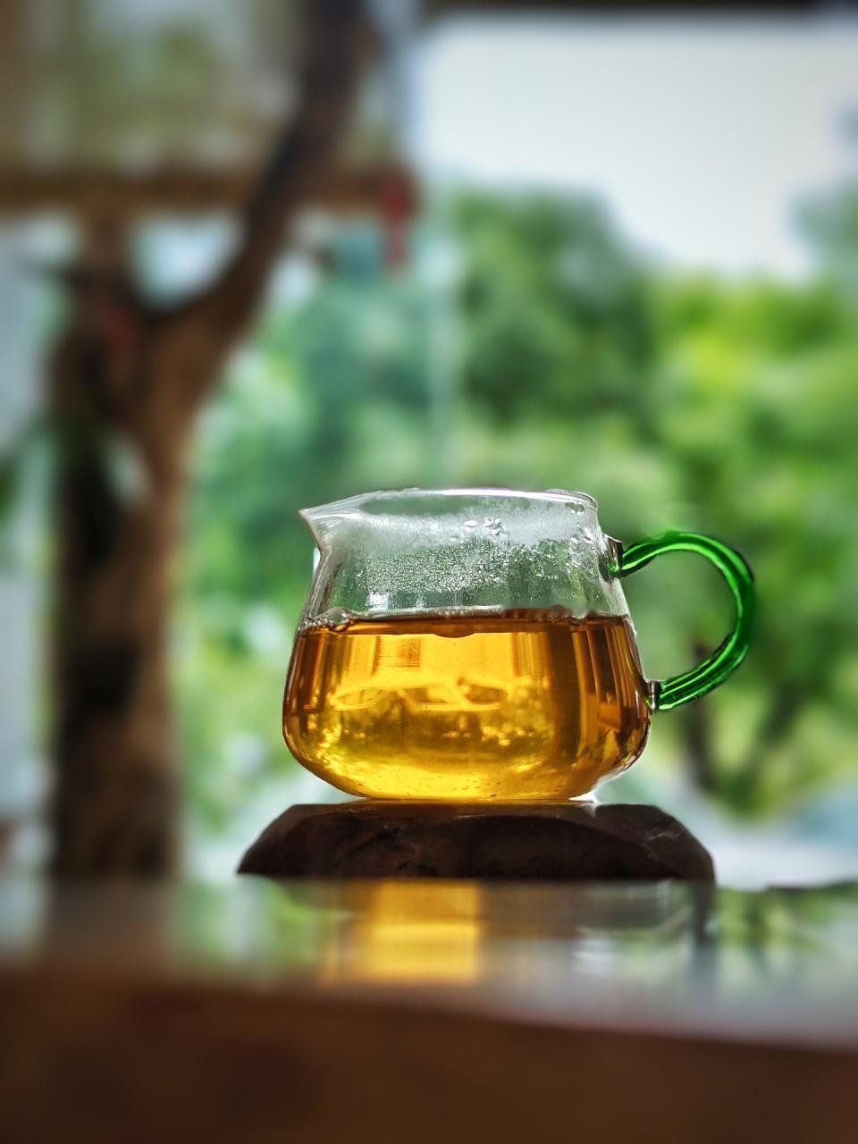 在这个充满套路的时代，清醒比努力更重要。
黄鼠狼现在已经不给鸡拜年了，拜年多麻烦