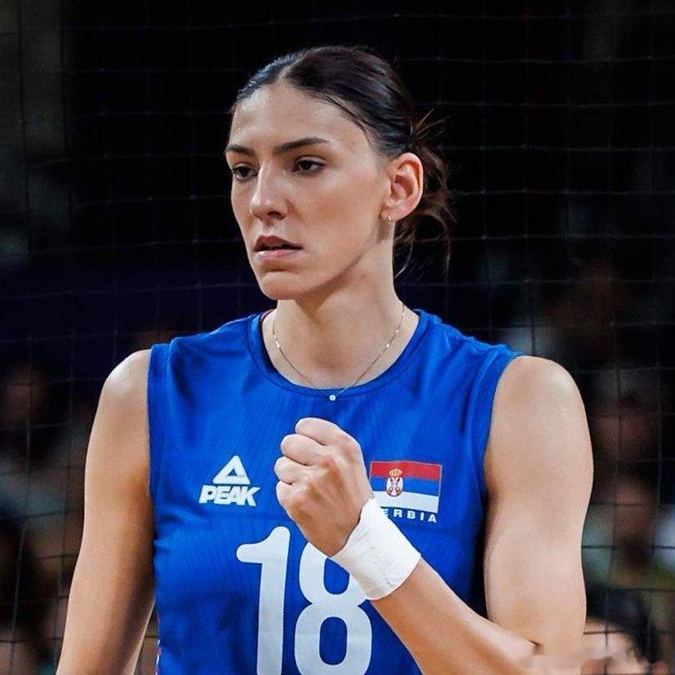 排球 2026年世界女排联赛 🤯在过去两年里，塞尔维亚女排在缺少蒂亚纳.博斯科