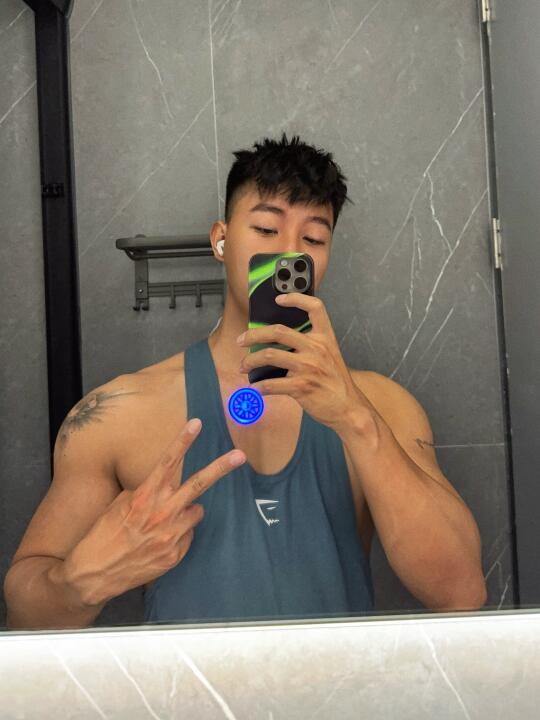 右滑晒个灯→