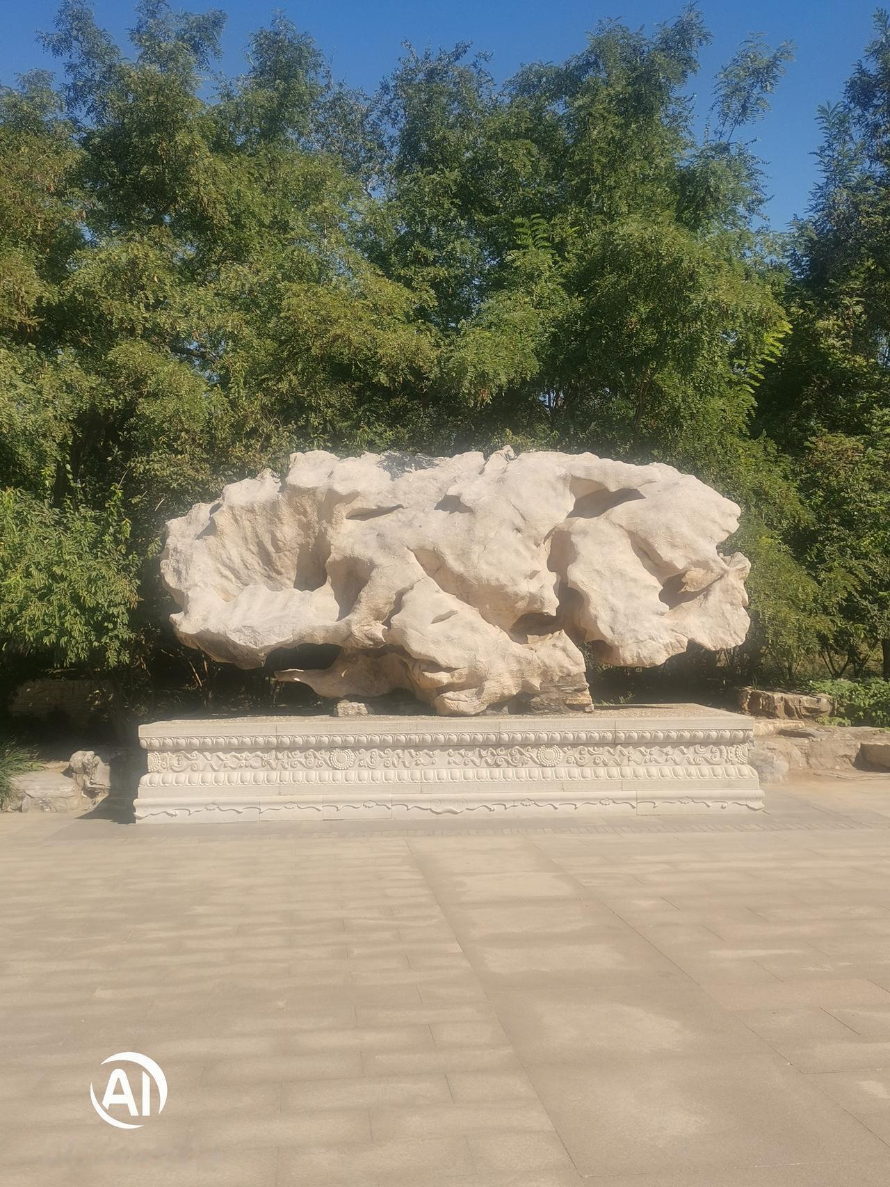 无法评估何来标准，没有标准如何收费？资产有评估师，房产有评估师，业主应该聘请评估