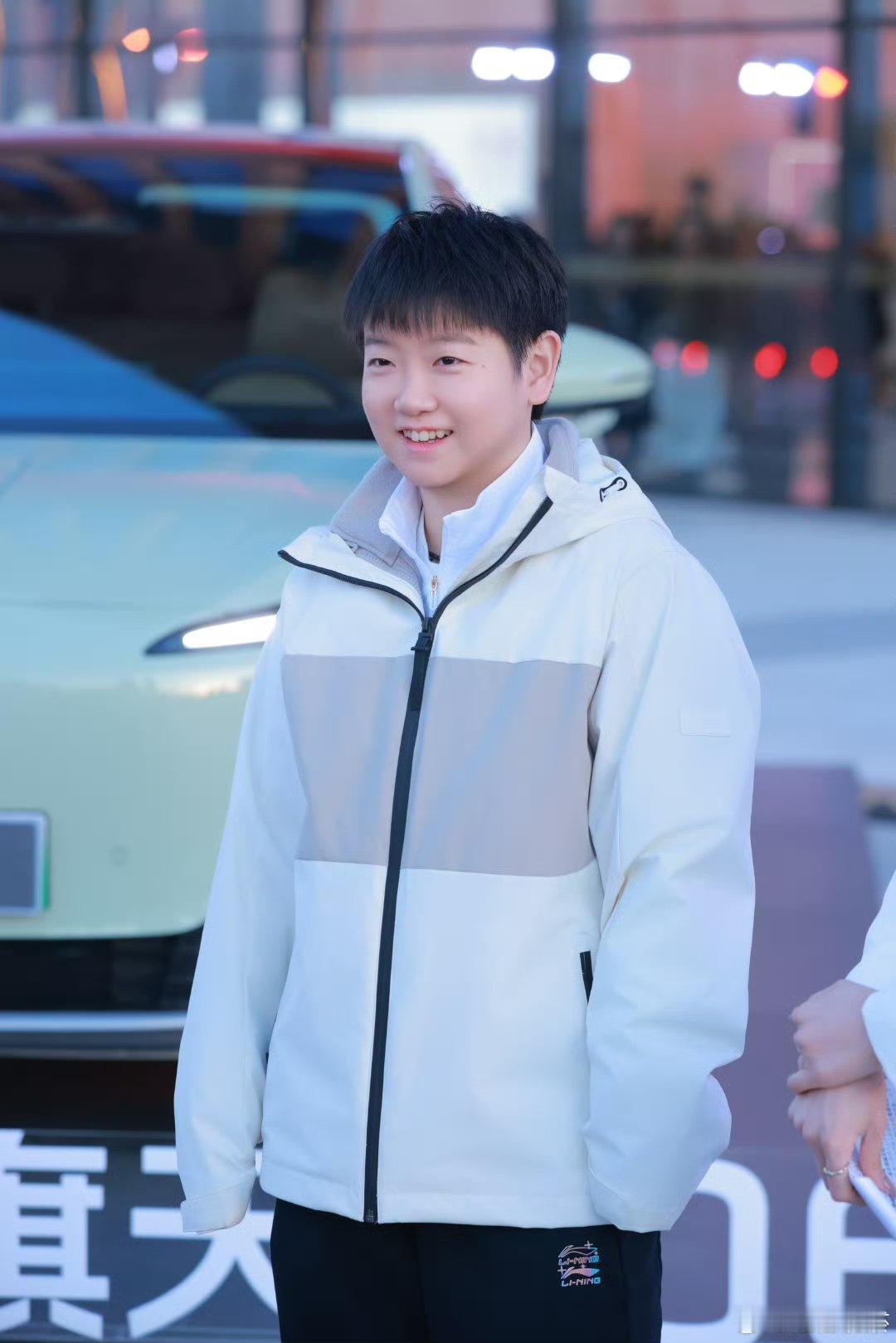 孙颖莎自动泊车一次成功孙颖莎满电出发 ​啊啊啊啊啊啊不错啦 ​​​