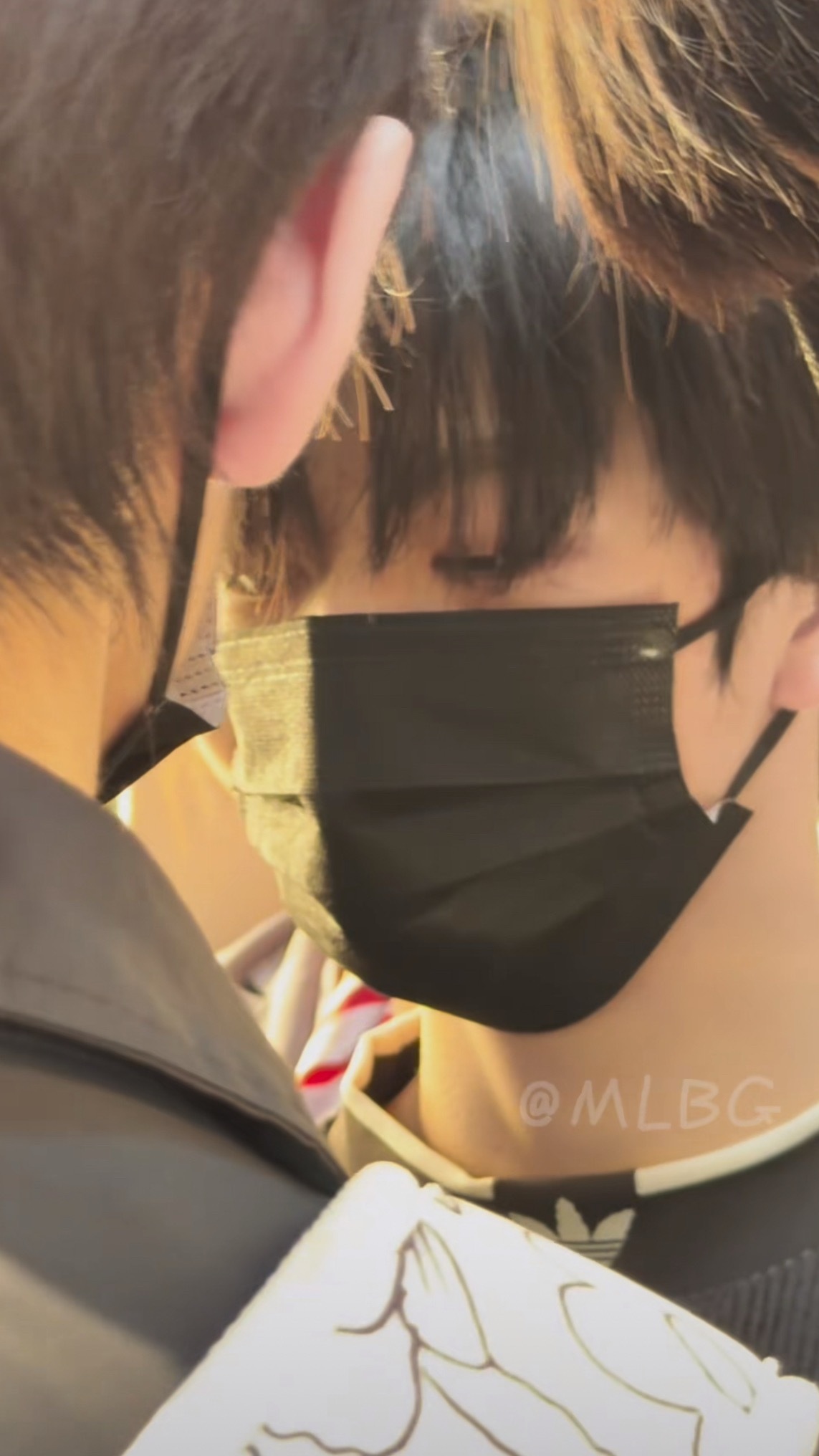 光打下来这一下整个人都软乎乎的🥺 
