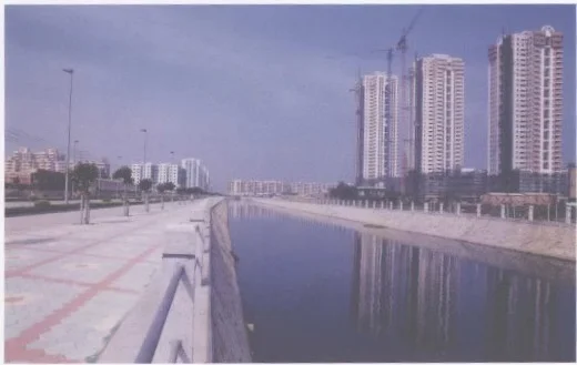 1999年的广州芳村花地大道中与浣花路交界