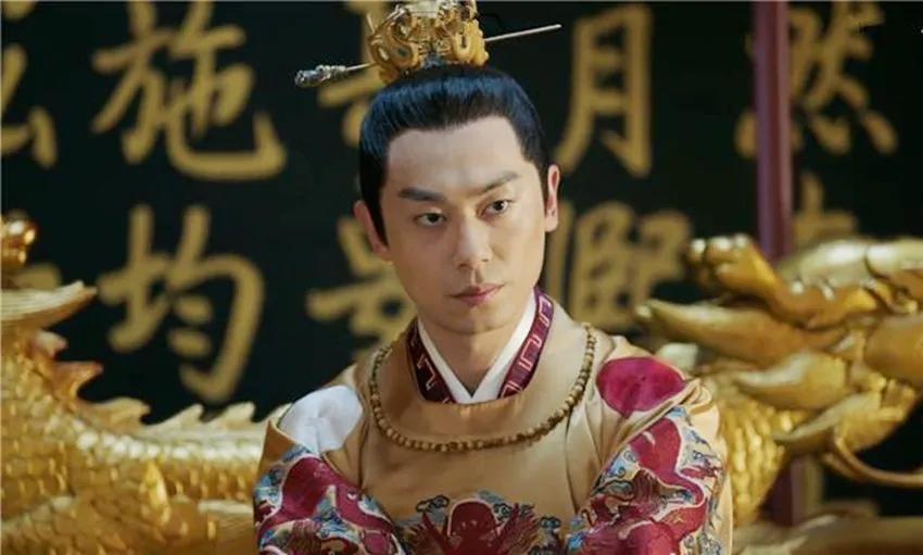 今日话题：从朱瞻基登基表现来看，朱棣的好圣孙是不是选错人了？？？

网友甲：朱瞻