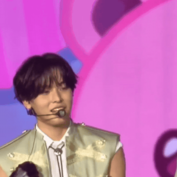 如何看待前田陆真性情女王对着得能勇志翻白眼 