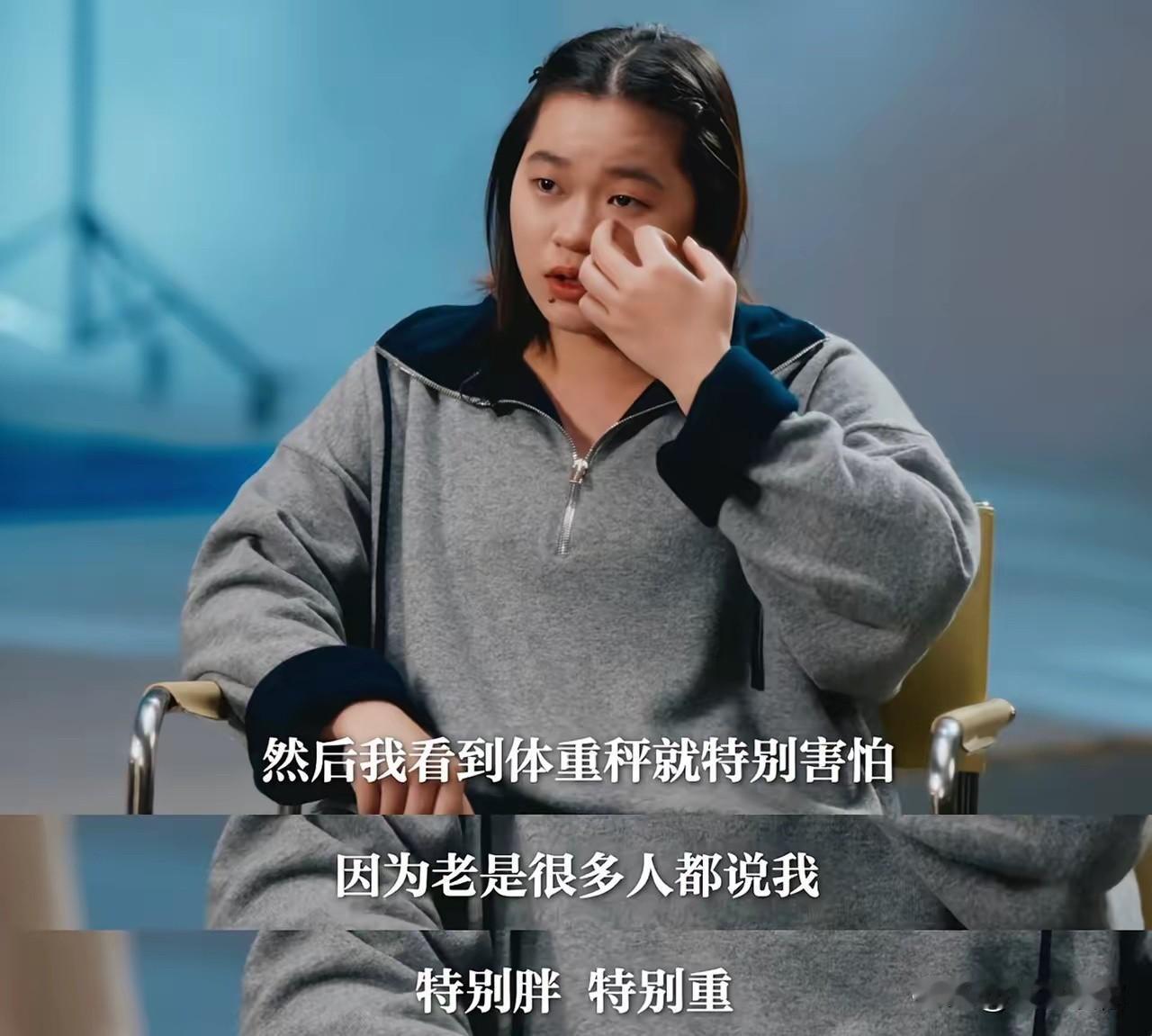 跳水其实很反人类，黄金期只有14-18岁，10米台选手大多20岁就退役，职业生涯