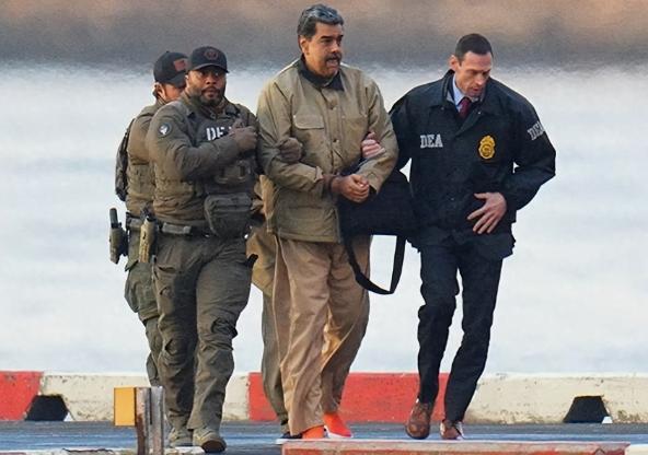 被美国绑架了2个月的马杜罗，可能开始“崩溃”了！

马杜罗在牢房里整夜大喊大叫，