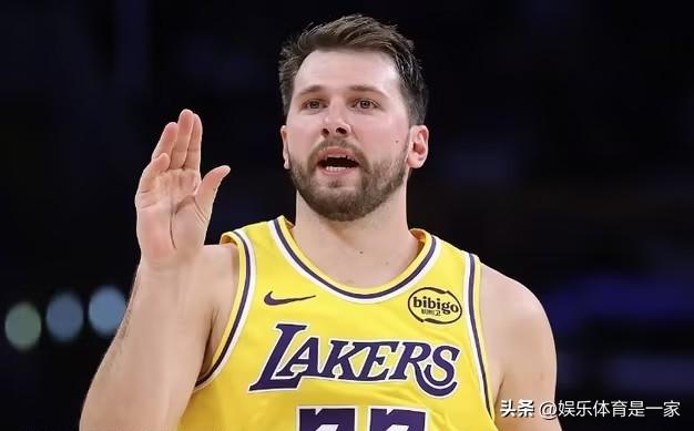 东契奇炸裂！51分三双刷爆纪录，湖人生涯首砍50+

北京时间3月13日，湖人主