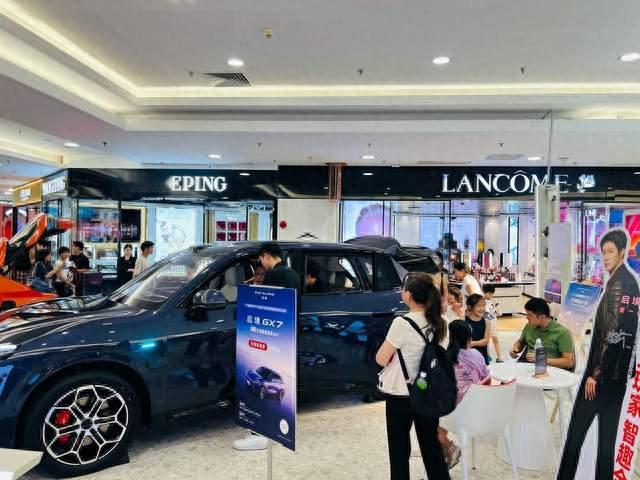 到店实测启境GX7：鸿蒙座舱6带娃有一套，越级9系价值标杆确立