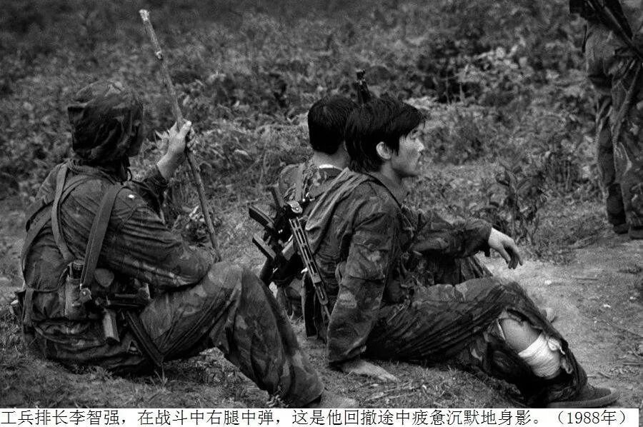 硝烟漫南疆，铁血铸军魂！老山前线，多少战士身负伤痛依旧坚守阵地。以血肉之躯守护国