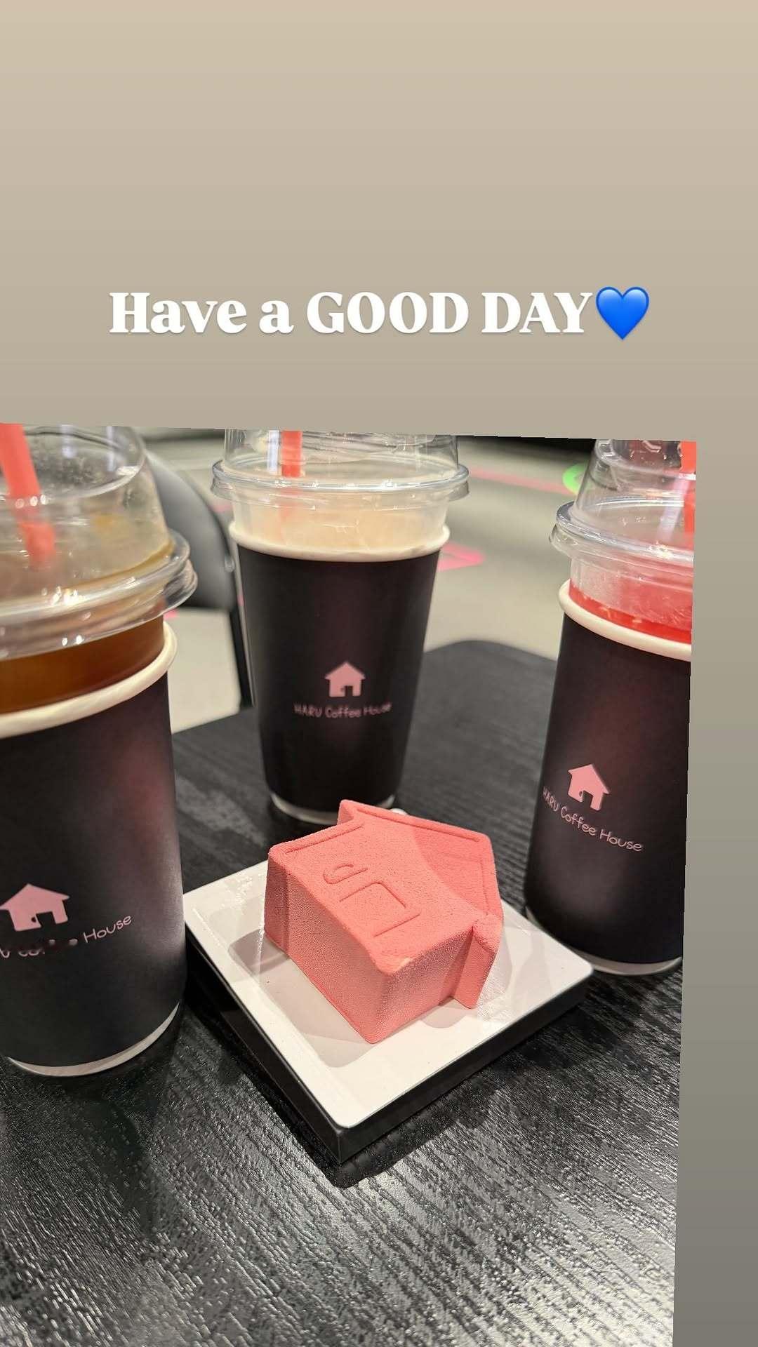 “CB百蓝_。260515李东海 ins story更新： 