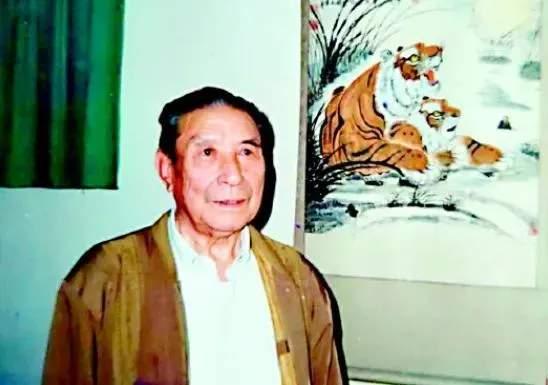 1939年，一地主将300名八路军接到家中休养，谁曾想不久后就被2000名日军包