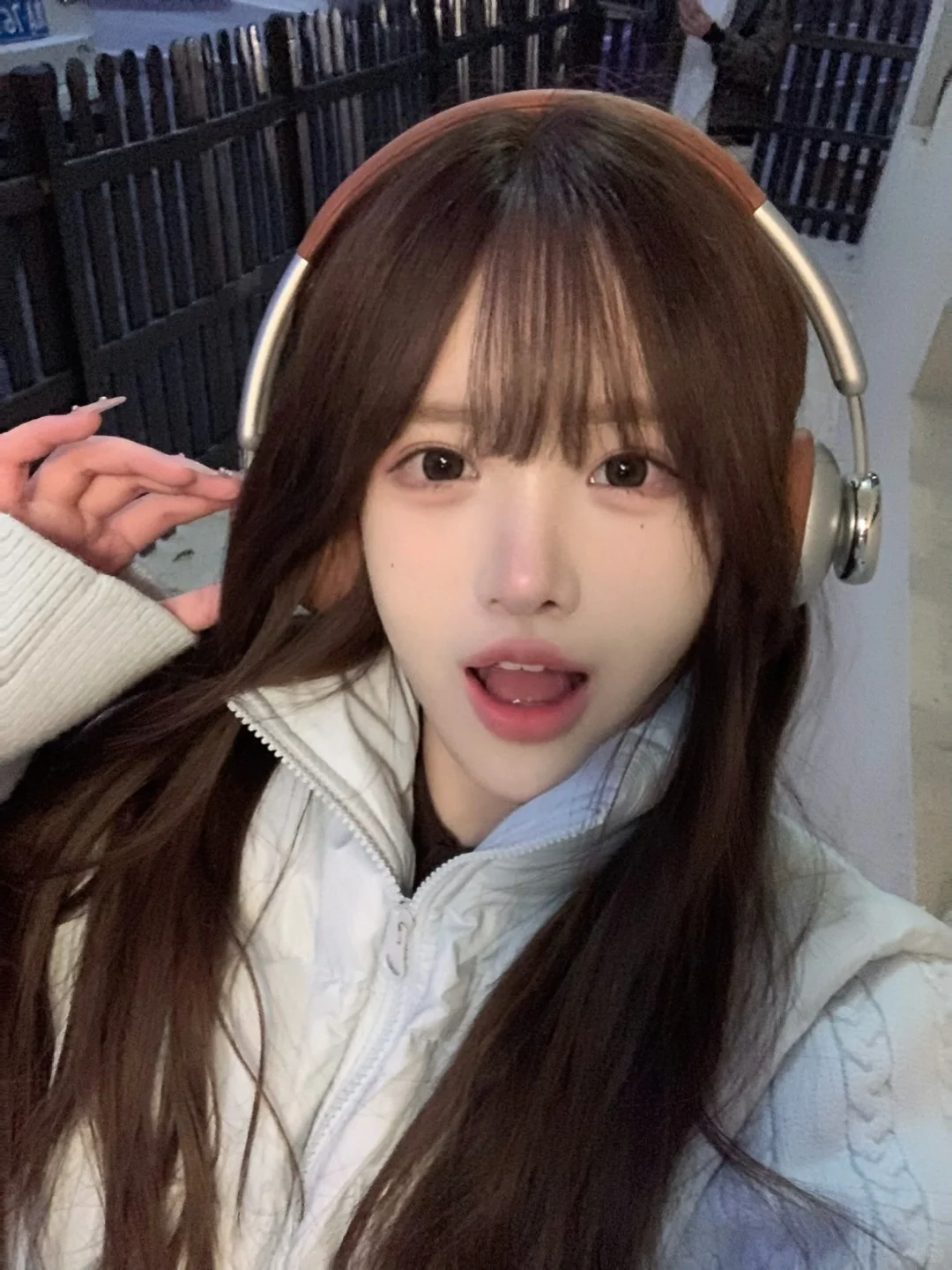 听歌 发呆 想你🎧₊⁺⋆ .𝄞⁺⋆ ☆ ⋆♫•*