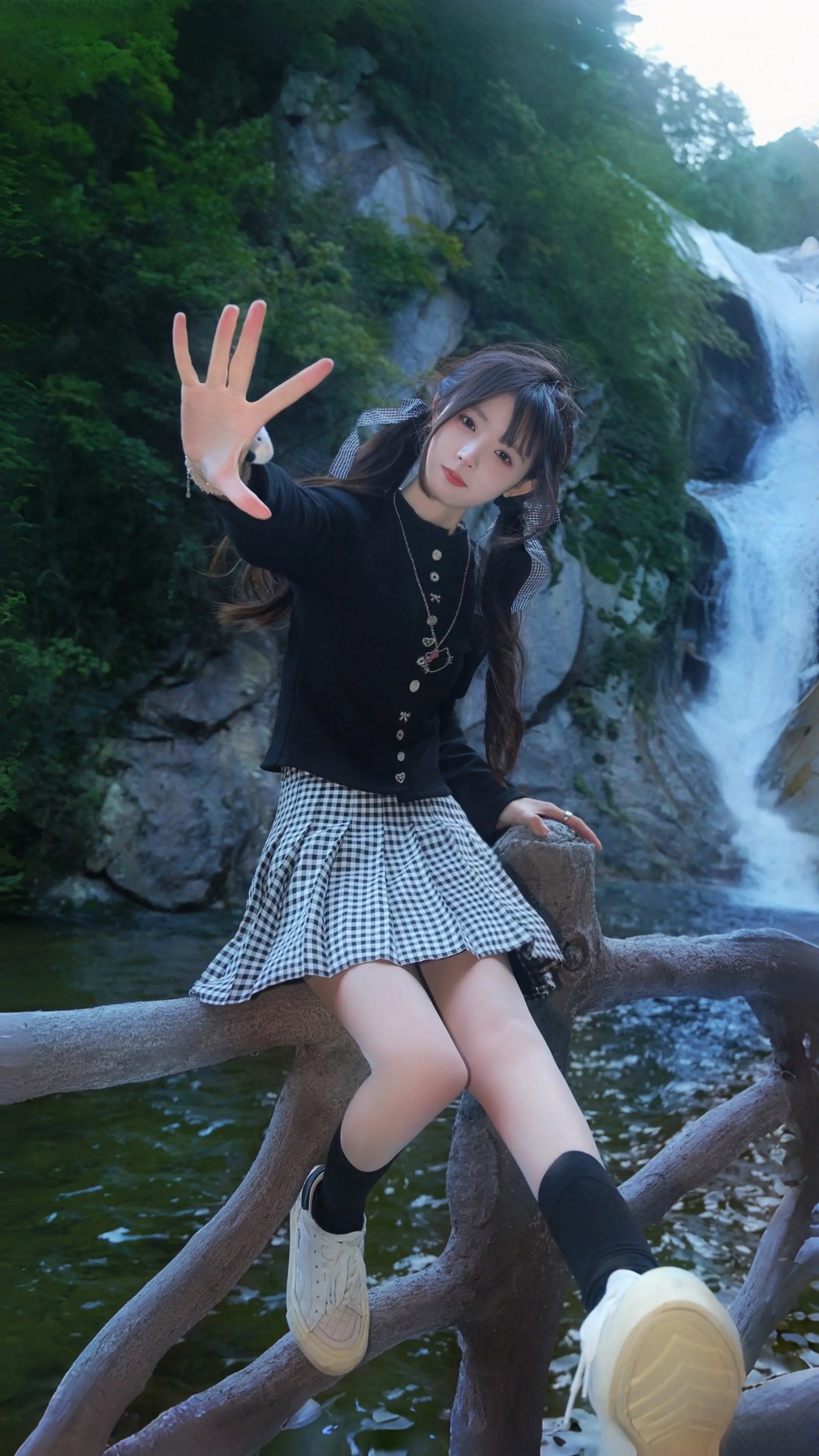 我醉提酒游寒山 霜华满天