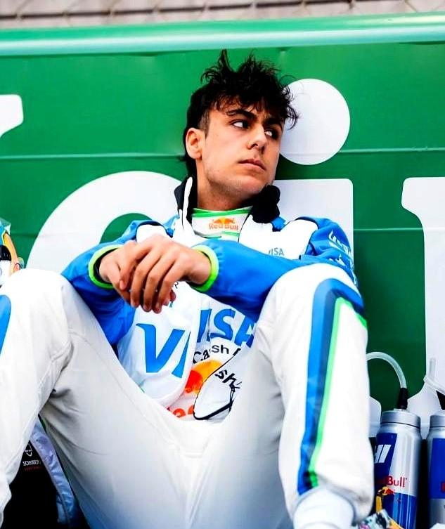 这F1新秀有点猛，18岁直接当劳模！

红牛青训出来的林德布拉德，2026赛季唯