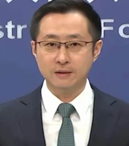 中美在亚太地区的军演频次显著增加，美国军政高层持续渲染战争风险，白宫高官几乎把“