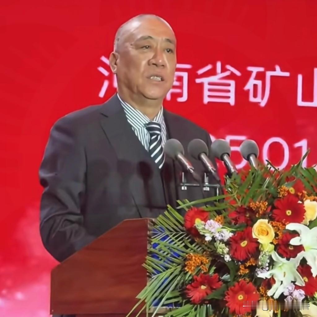 崔培军的这份格局，真的打破了很多人对老板的固有印象。挣钱固然重要，但他心里始终惦