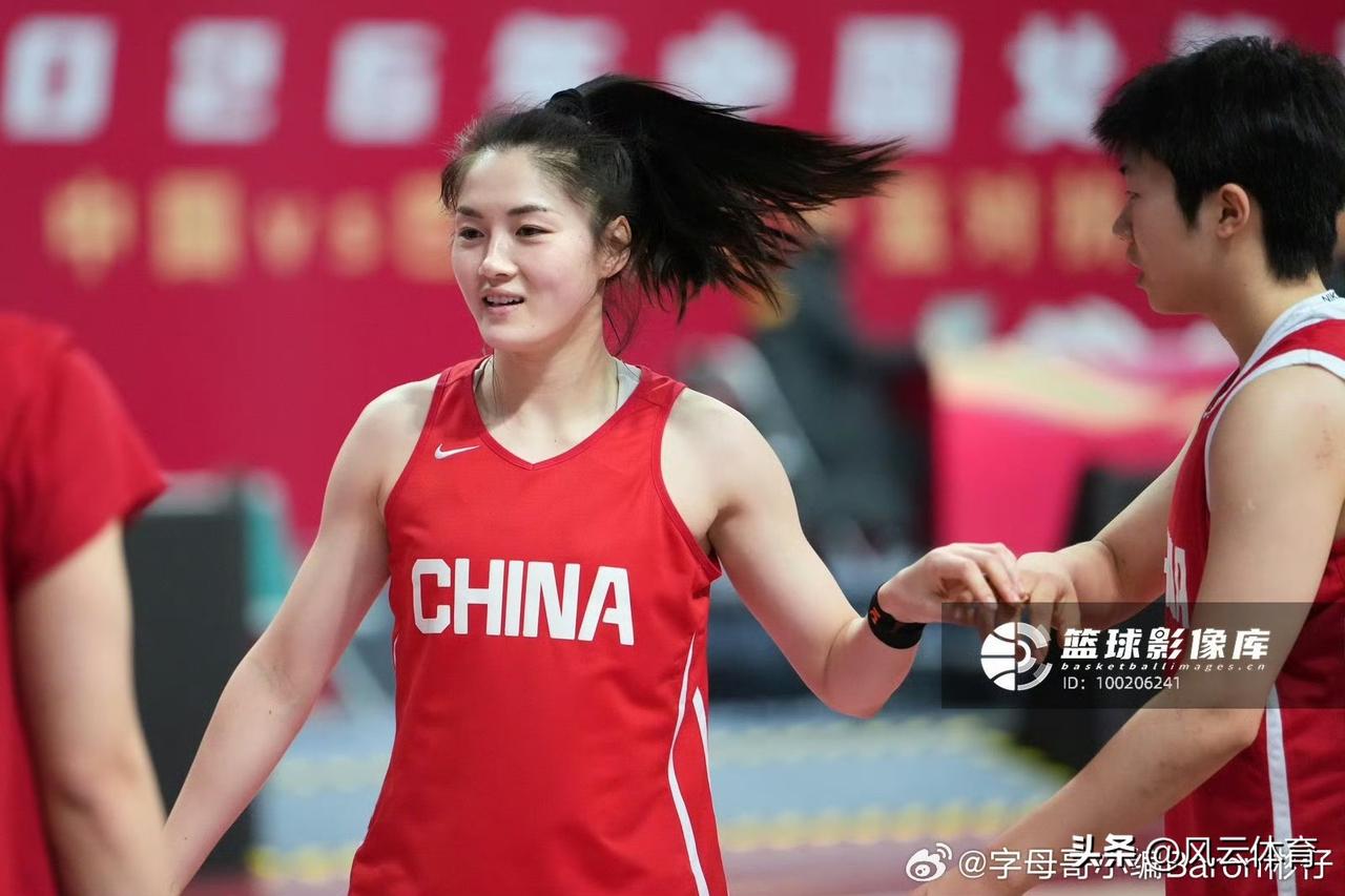 央视直播！中国女篮热身赛今晚开战！

今晚19：35，中国女篮将在长沙民政职业技