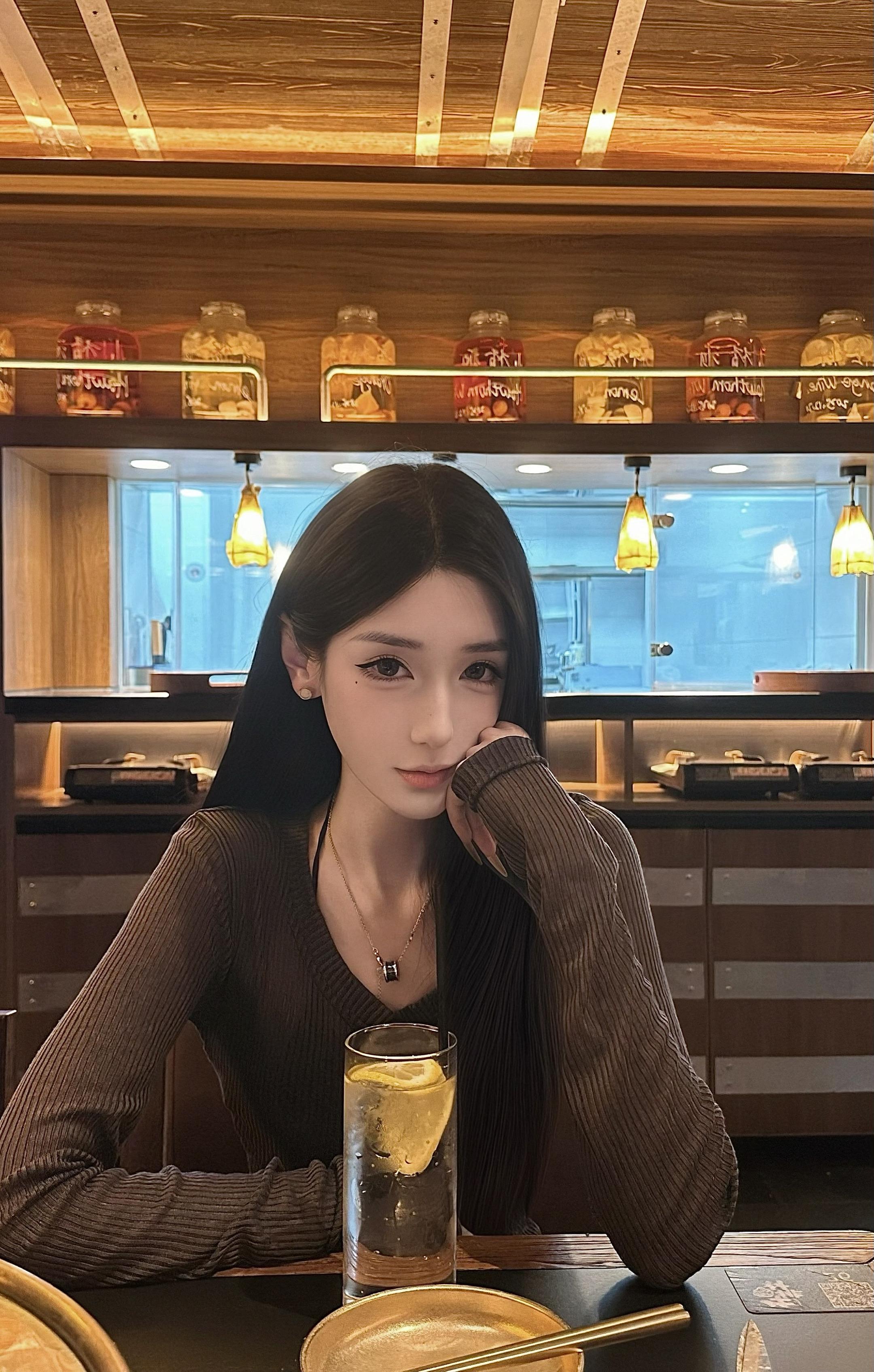 没办法呀我这个长相吵架的时候你不及时想清楚 下一任就舔过来了（我开玩笑的