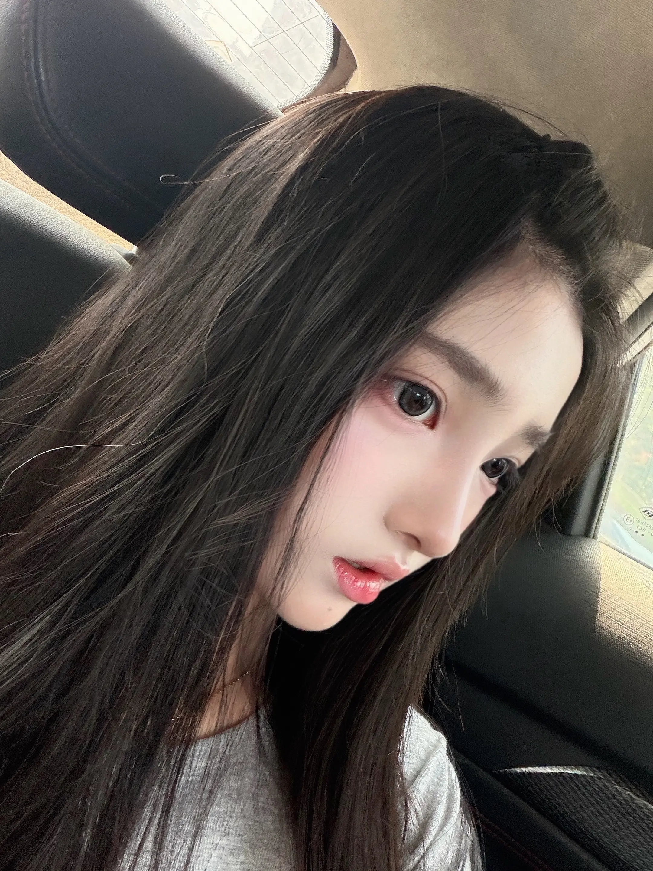 我们都不要改了 在彼此的世界滚远一点