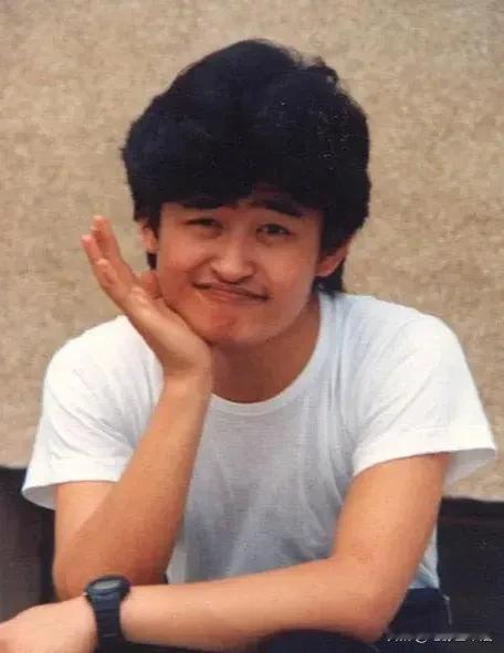 刘欢居然去世了，好突然啊，印象中他年龄不算很大，也没听到他有什么生病的消息，但是
