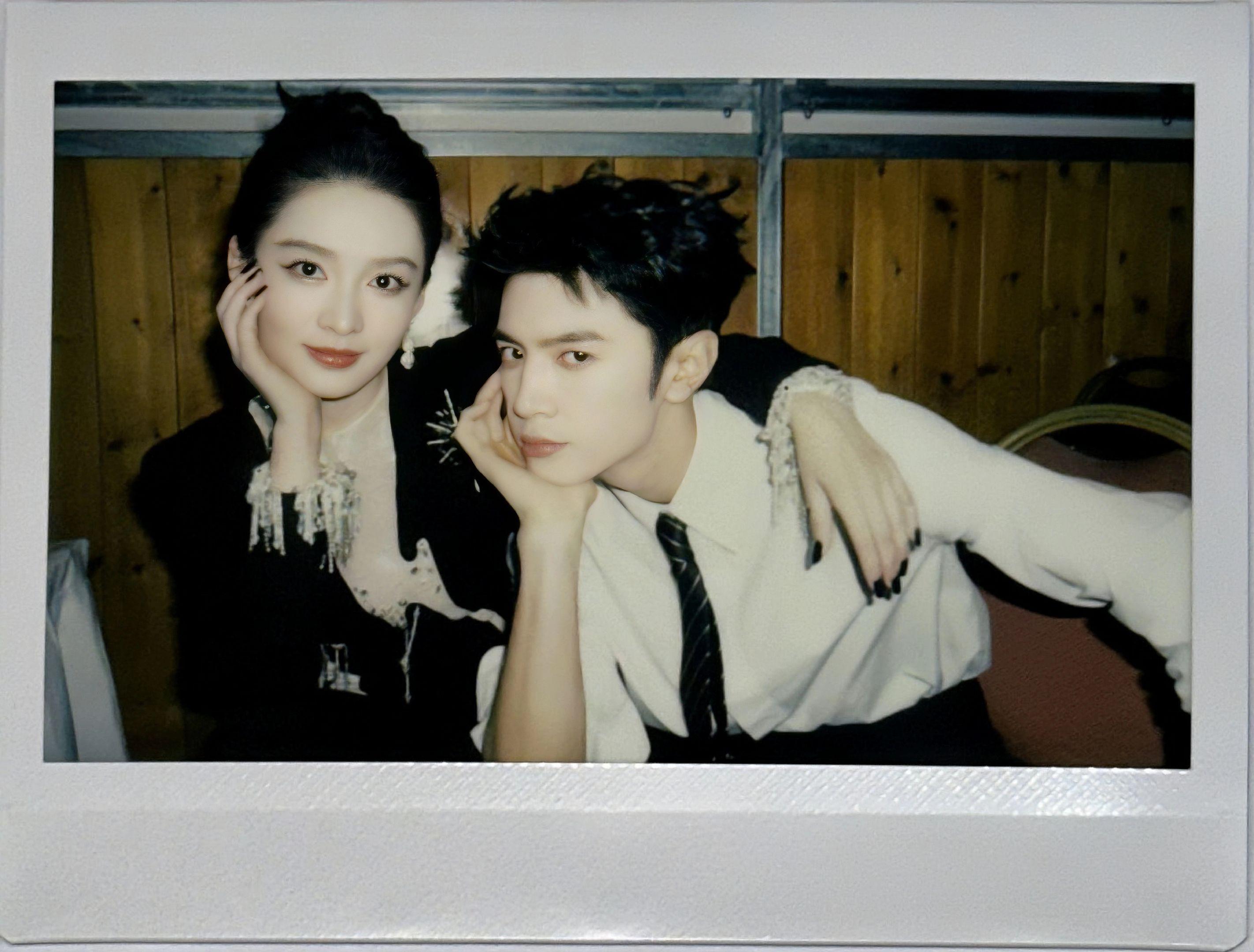 啊啊啊啊啊啊啊终于等到合照了！！！！