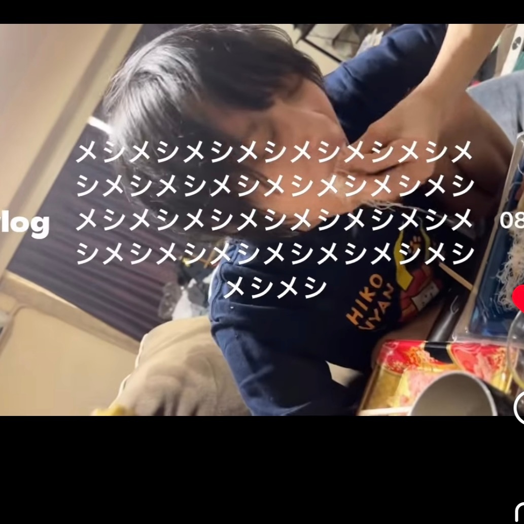 女孩子这么多年一点没变 