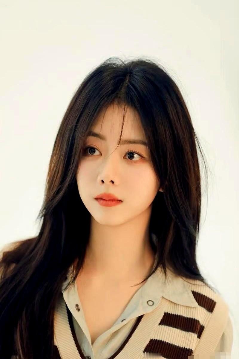 我开始理解《逍遥》里侯明昊的压力了！

谭松韵35岁演仙侠少女不违和，演技撑住黑