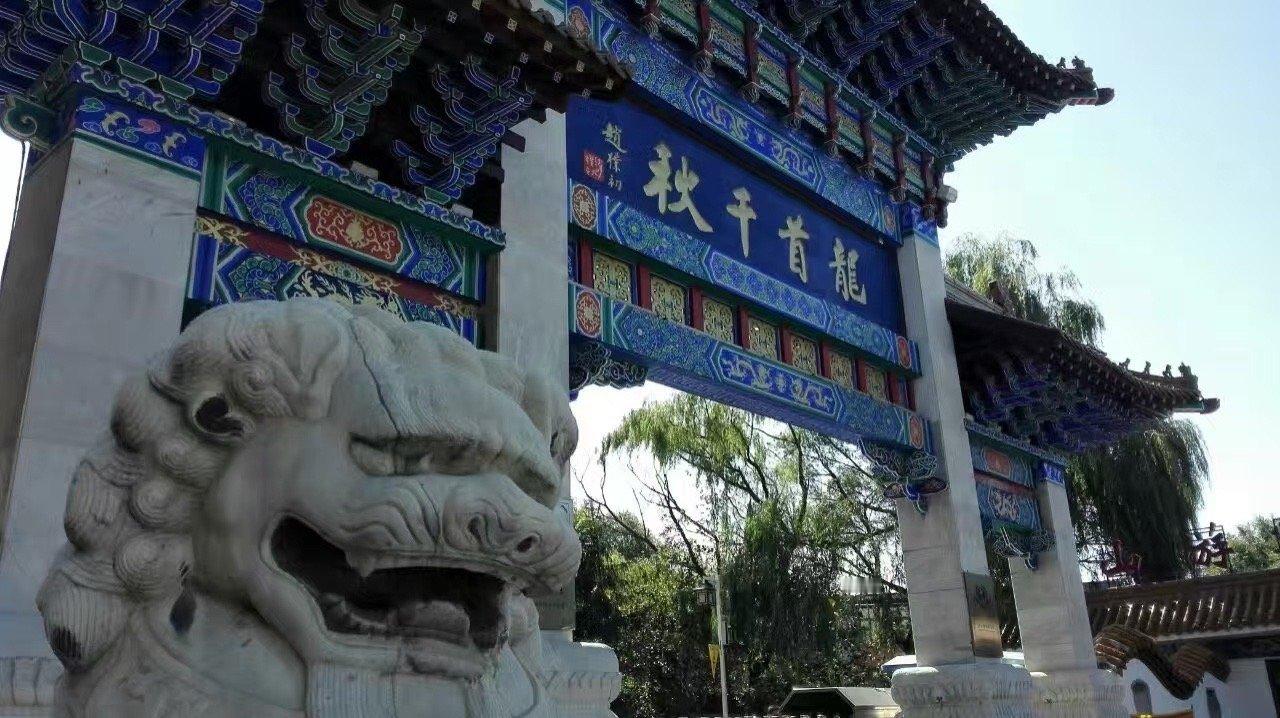 李商隐说：相见时难别亦难李煜说：别时容易见时难晏殊又说：无可奈何花落去似曾相识燕