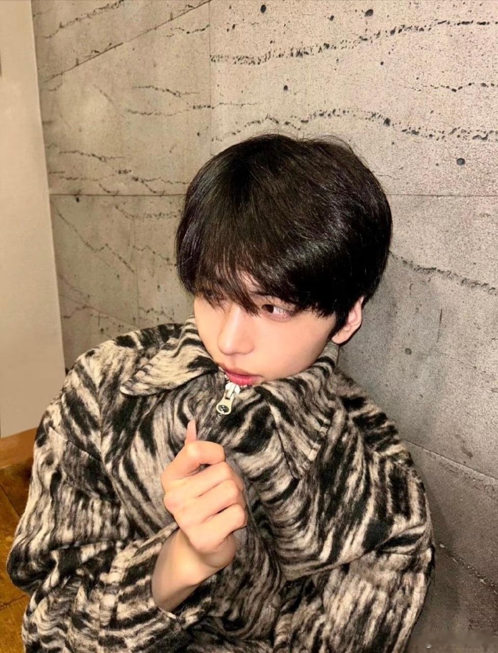 邵子恒不滑了但滑稽了一路繁花2 这次的下山之旅，让我见识到了邵子恒的“滑稽”一面