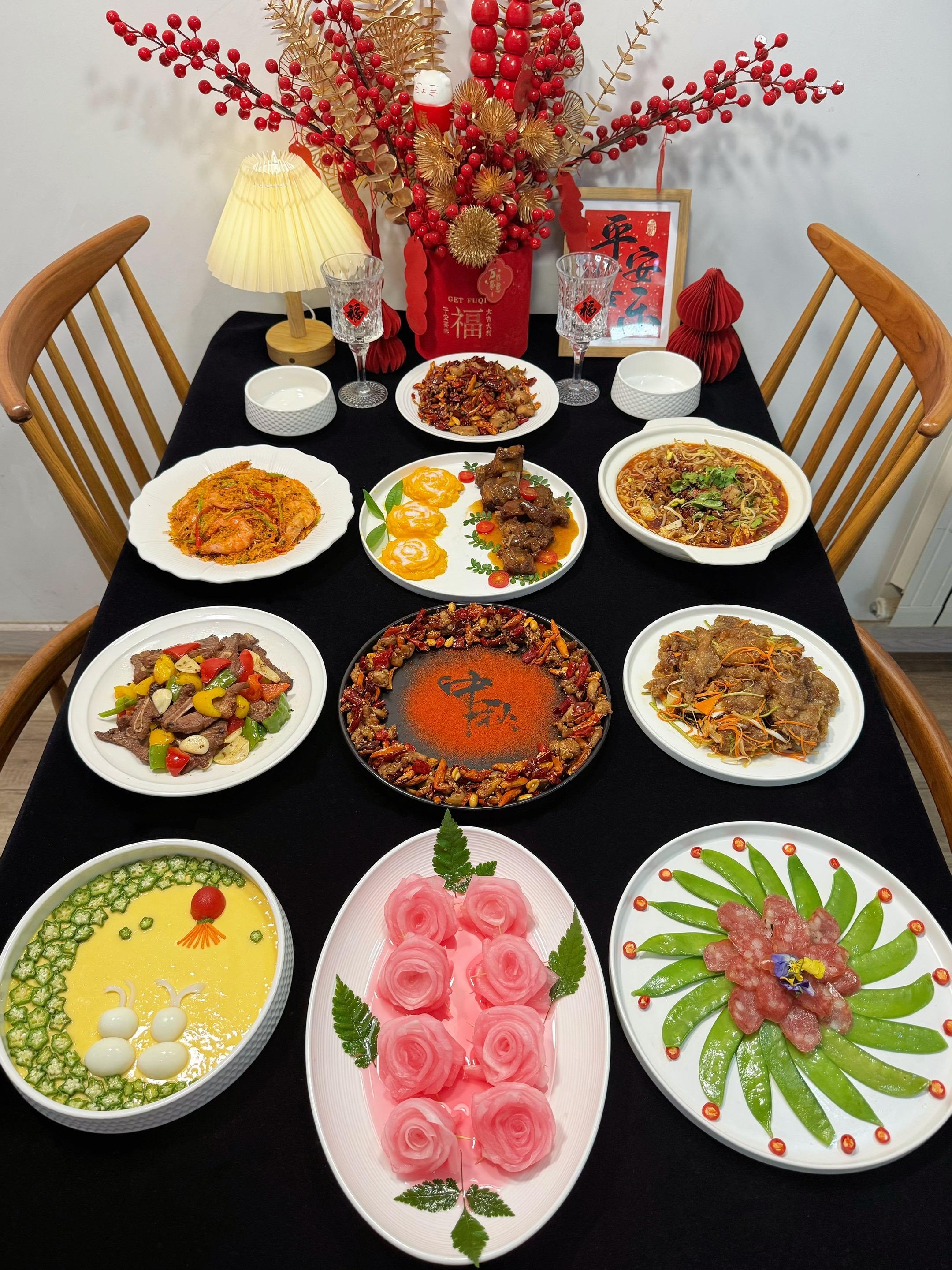 🌕中秋家宴，和家人一起吃团圆饭啦～今年中秋节我要挑战2小时搞定9个菜...