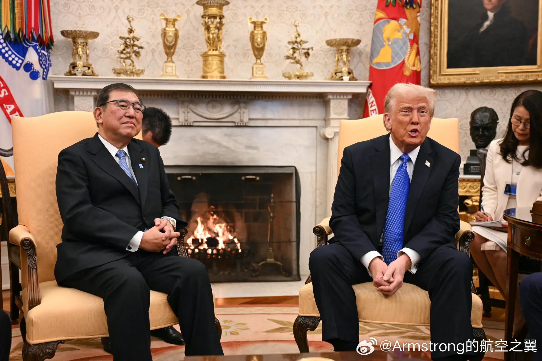 据日本每日新闻报道，特朗普上周与日本首相石原慎太郎的电话通话中，提出了将 F-4