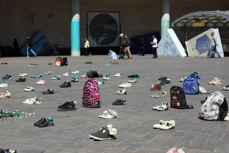 (UTC10：15)照片：纪念在美以空袭德黑兰遇难的米纳布女学生纪念馆图1 伊朗