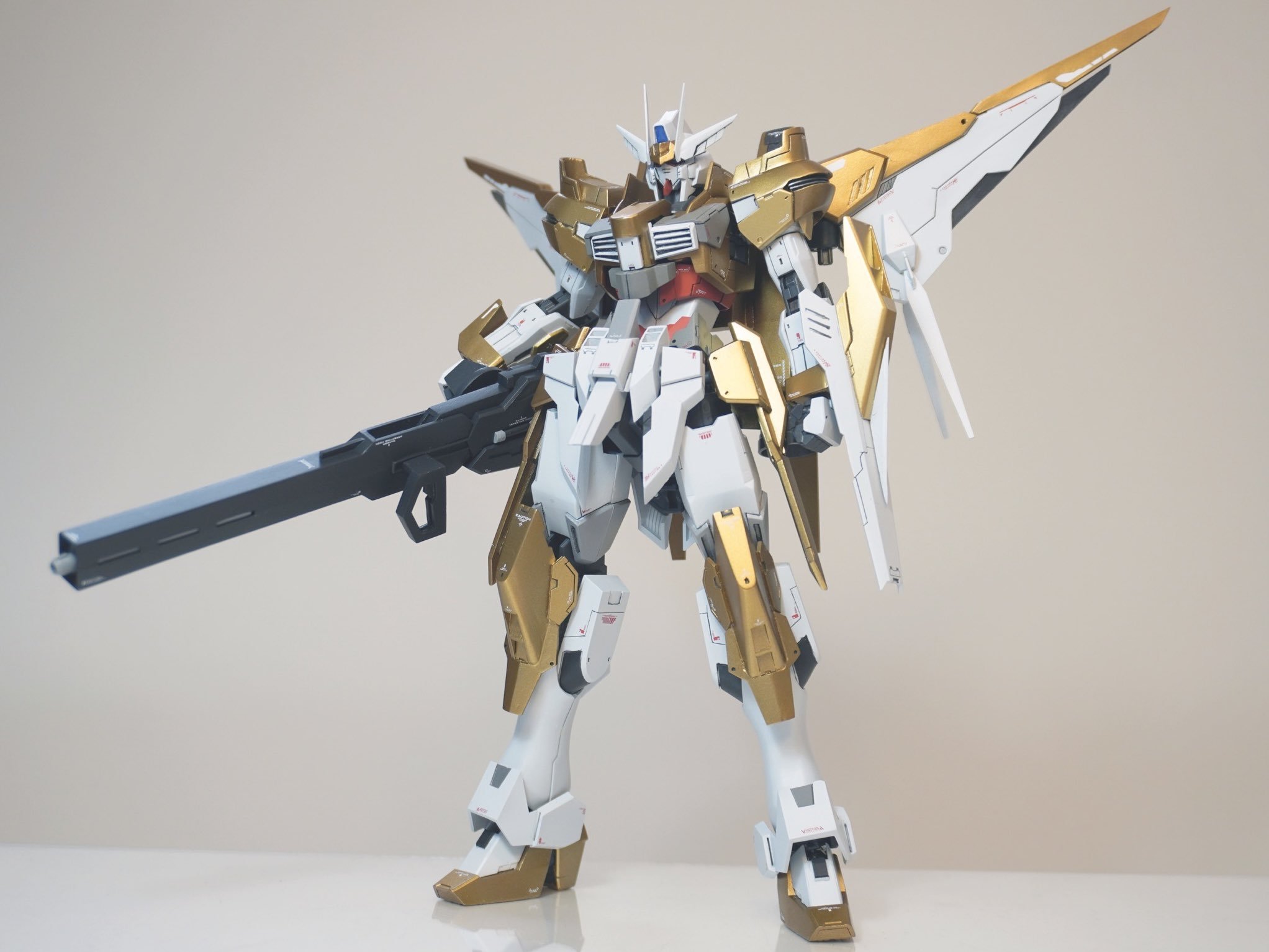 1/100 圣堂高达（by はいせ）高达模型[超话]高达模型 ​​​