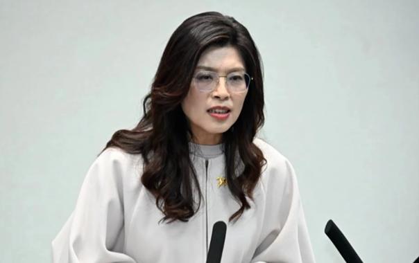 7月15日，国台办就郑丽文呼吁恢复澎湖“小三通”一事作出回应，直接把话挑明：恢复
