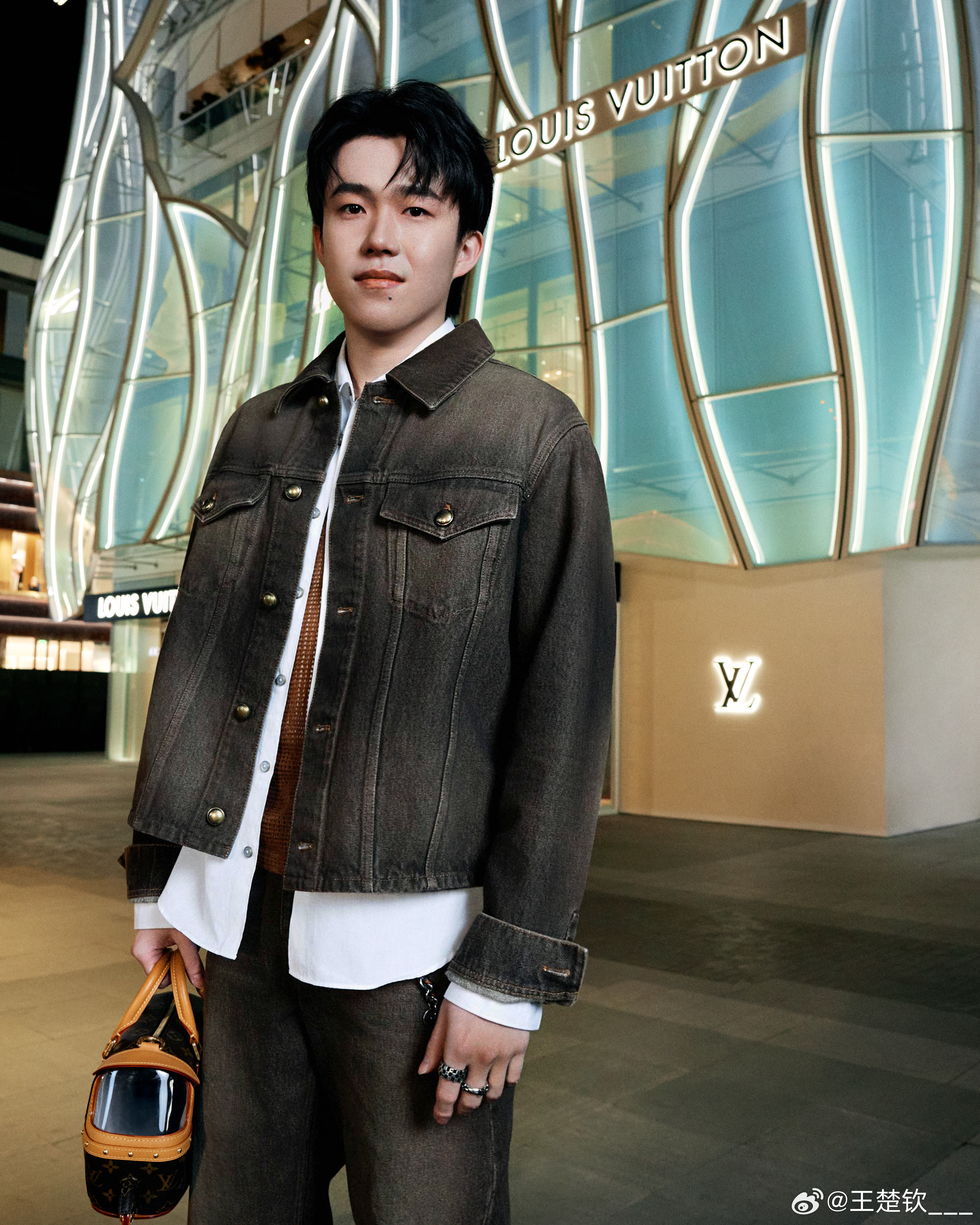 打卡三里屯太古里之家，在这个充满惊喜的空间里，每一处细节都在等待被发现。 