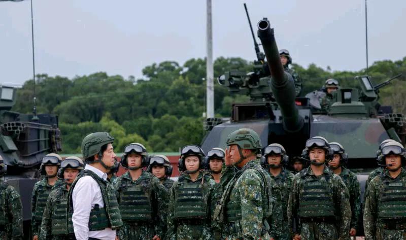 台湾年度汉光演习期间，展示了首批从美国采购的M1A2T坦克的火力。赖清德说，这款
