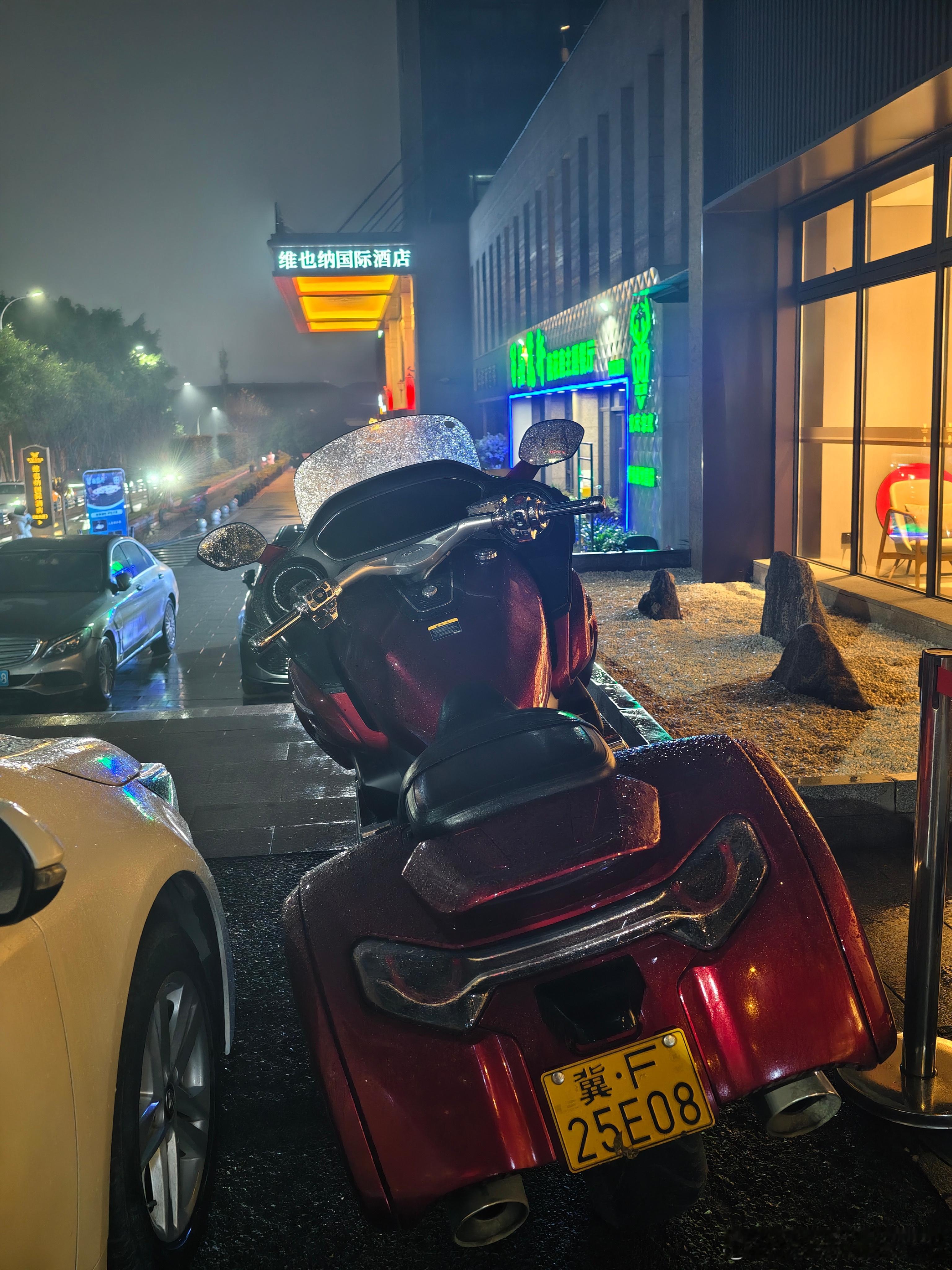 在家门口看见了这玩意这是老魏的车嘛？我与汽车的日常长城灵魂摩托车