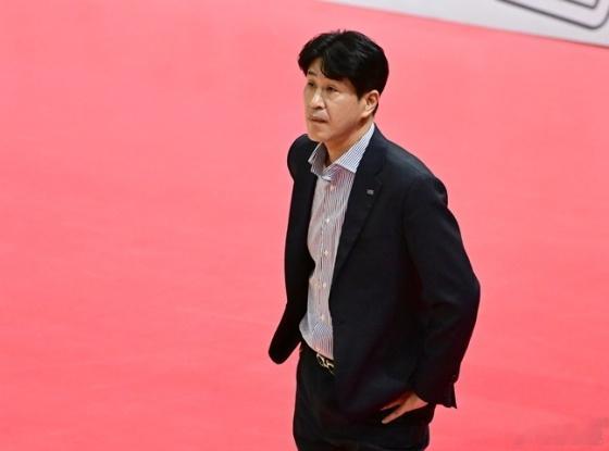 韩国排球国际排坛动态文化体育观光部下属的体育道德中心已要求对涉嫌霸凌同队教练的金