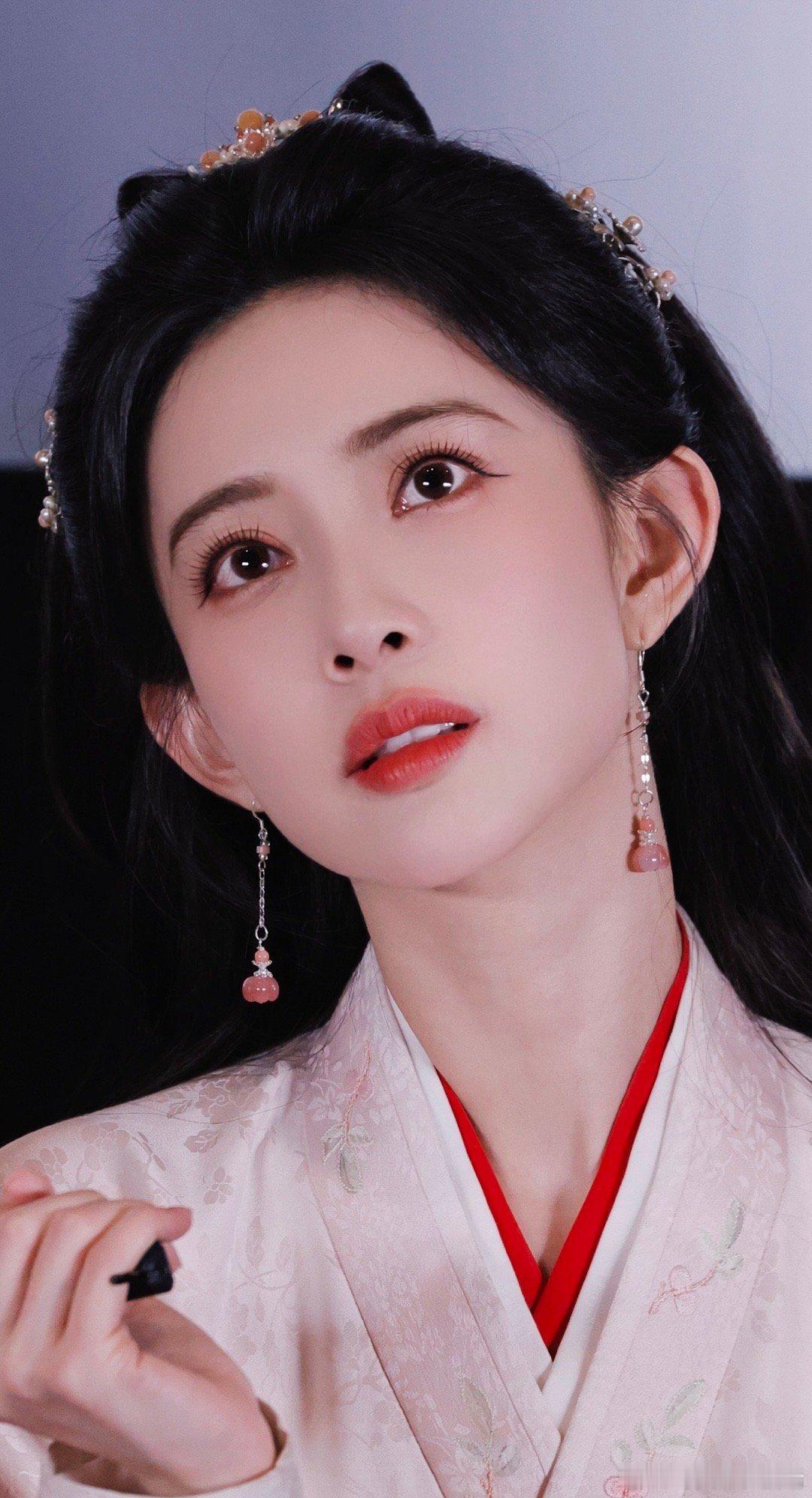 孟子义有点太漂亮了我们昭昭[可怜][可怜][可怜] 