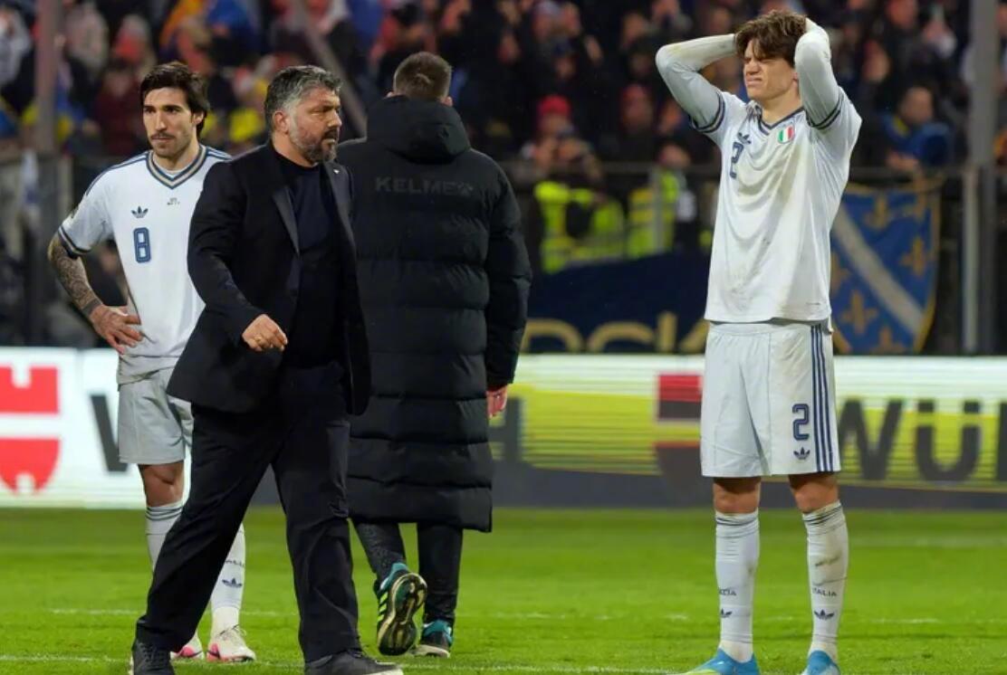 近期，意大利队在世预赛附加赛不敌波黑，连续第三次无缘世界杯正赛，令全国上下非常失