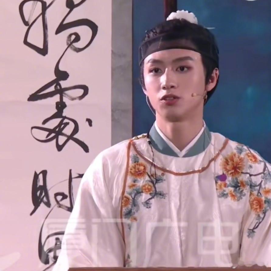 《只此青绿》的古装少年们 朱志鑫 张泽禹 张极 苏新皓 