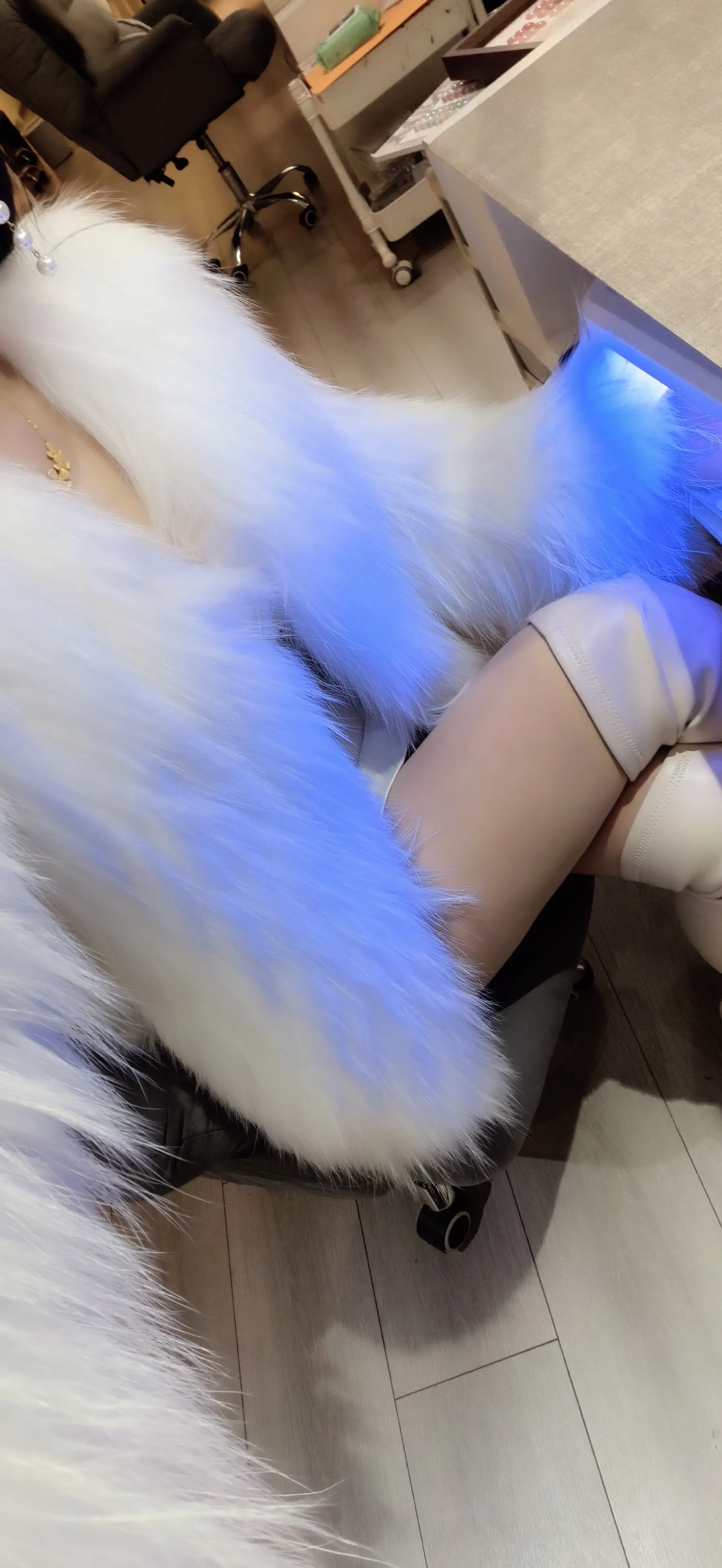 心里有了良人,眼里全是路人，我渐渐的相信了，人与人之间的相遇绝非偶然...