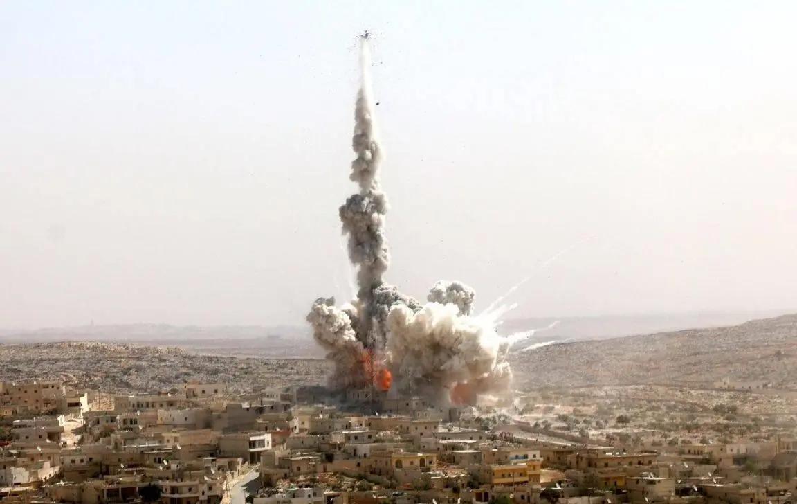 伊朗的领导哈梅内伊遇害不会让伊朗投降的，因为哈梅内伊本来就是年高体弱，伊朗早就应