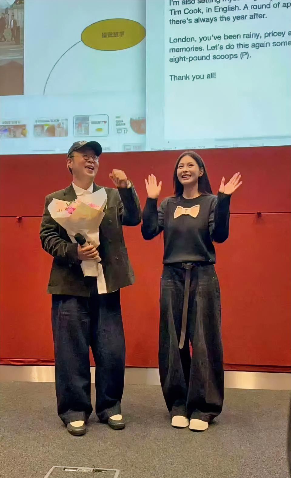 杜海涛全英文毕业演讲，
现在最尴尬的是他自己吧？
40分钟的演讲两千多字，他提前