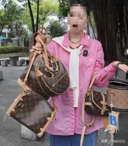 福建福州，徐女士在商场LV专柜实打实花了钱，买了好几个包。本想转手变现，没成想被