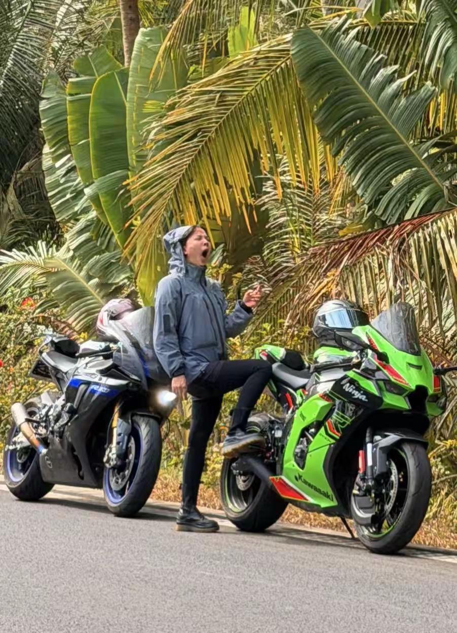 形象什么的 你们知道 我向来踩在地上蹂躏