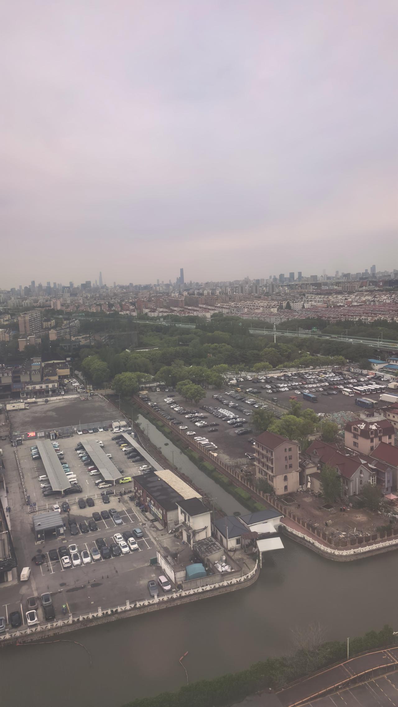 成都银行A股今日走势情况及展望

一、今日午盘行情

指标 数据
最新价（收盘）