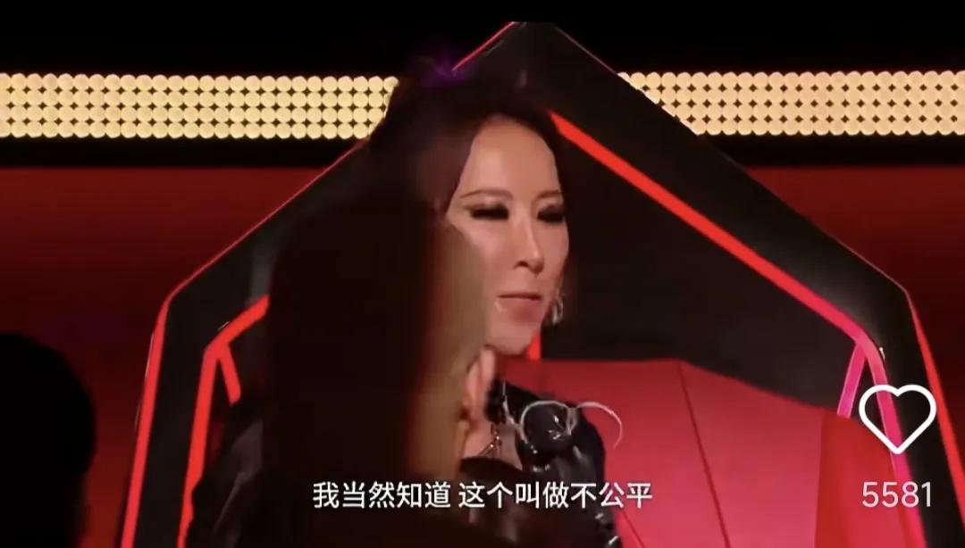 今年《中国好声音》应该也不会播出了，这档造星无数的电视音乐节目终将成为历史。
