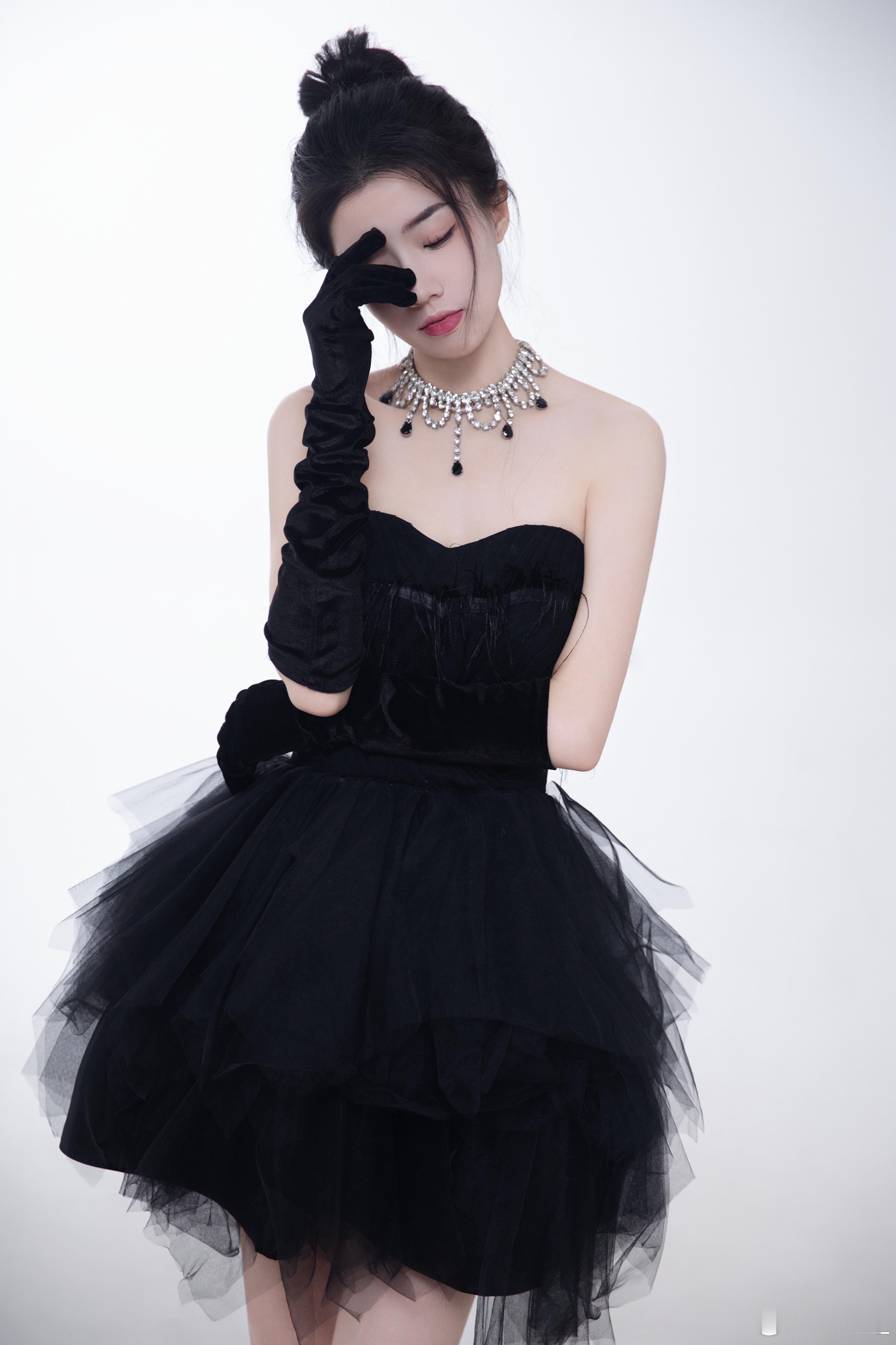 黑天鹅  ​​​